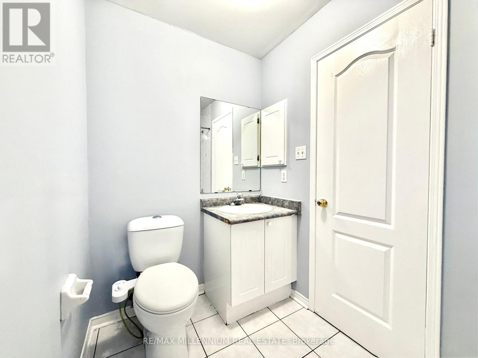163 Willow Park Dr Drive, Brampton, Ontario  L6R 2N1 - Photo 24 - W12464002