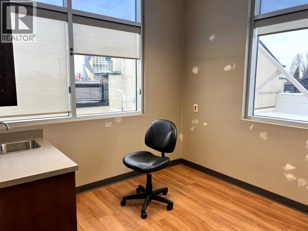 201a, 3215 49 Avenue, Red Deer, Alberta  T2N 0M8 - Photo 4 - A2183868