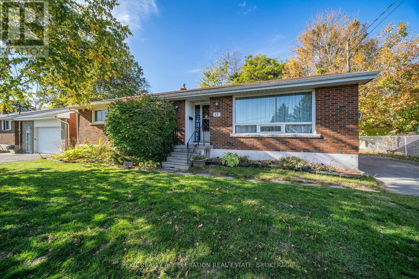 17 Sunset Crescent, Greater Napanee, Ontario  K7R 2G5 - Photo 3 - X12464127