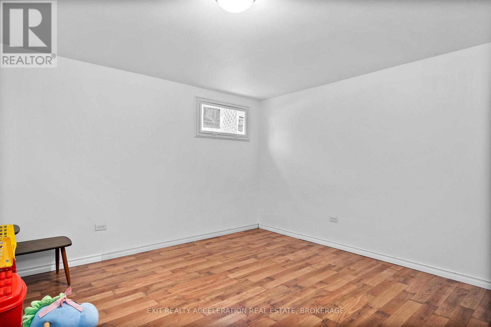 17 Sunset Crescent, Greater Napanee, Ontario  K7R 2G5 - Photo 32 - X12464127