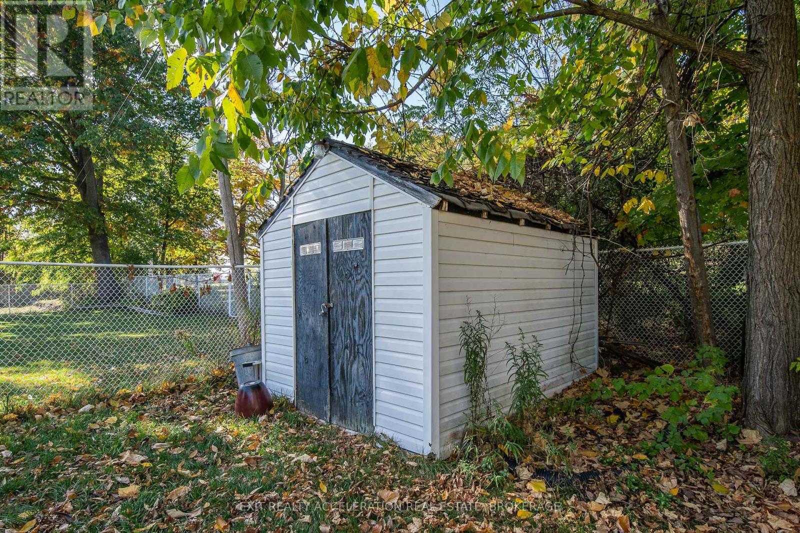 17 Sunset Crescent, Greater Napanee, Ontario  K7R 2G5 - Photo 44 - X12464127