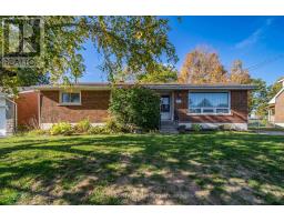 17 SUNSET CRESCENT, Greater Napanee, Ontario