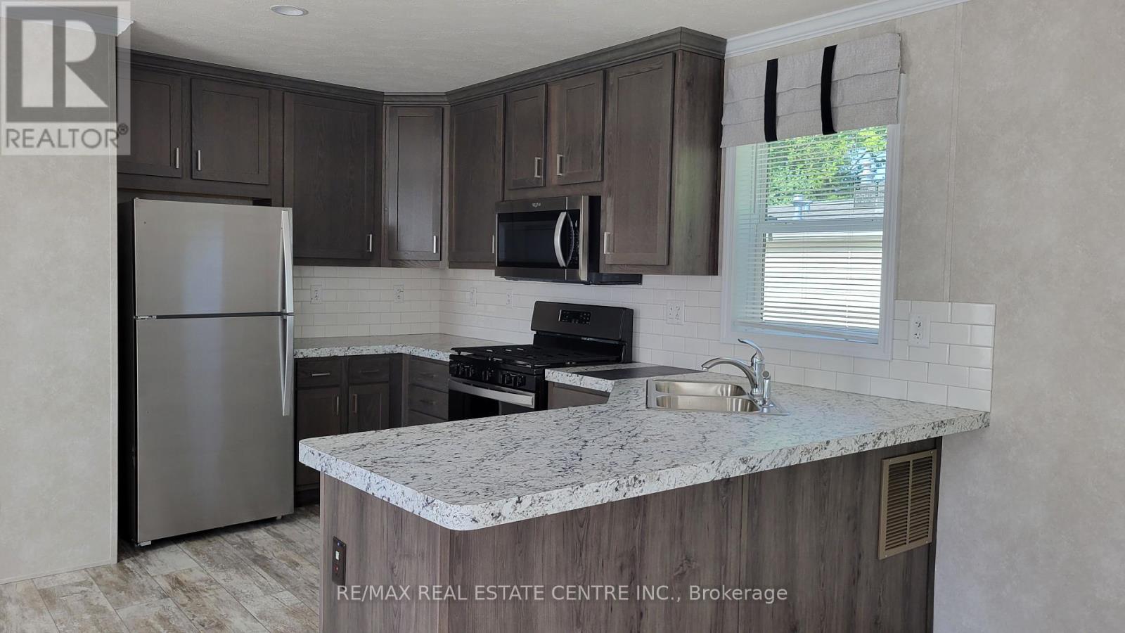 24 Macpherson Crescent, Hamilton, Ontario N0B 2J0 - Photo 4 - X11904695