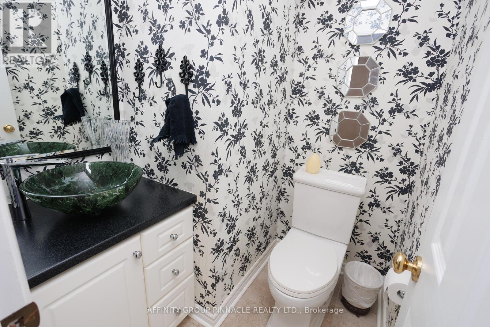 20 Olympia Court, Kawartha Lakes, Ontario  K9V 6C8 - Photo 20 - X12464076