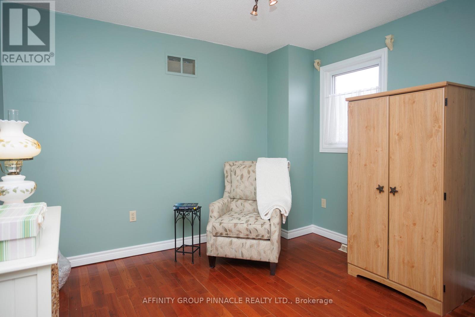 20 Olympia Court, Kawartha Lakes, Ontario  K9V 6C8 - Photo 31 - X12464076