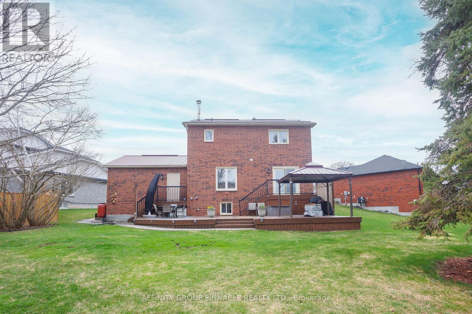 20 Olympia Court, Kawartha Lakes, Ontario  K9V 6C8 - Photo 40 - X12464076