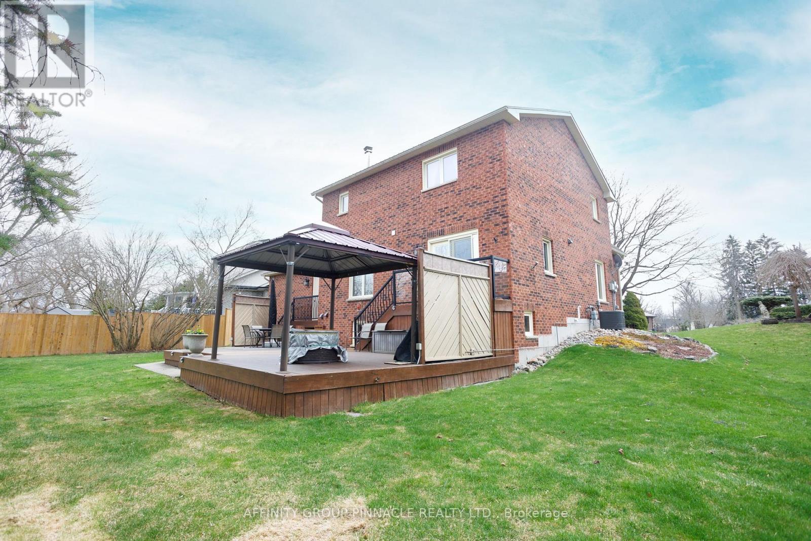 20 Olympia Court, Kawartha Lakes, Ontario  K9V 6C8 - Photo 41 - X12464076