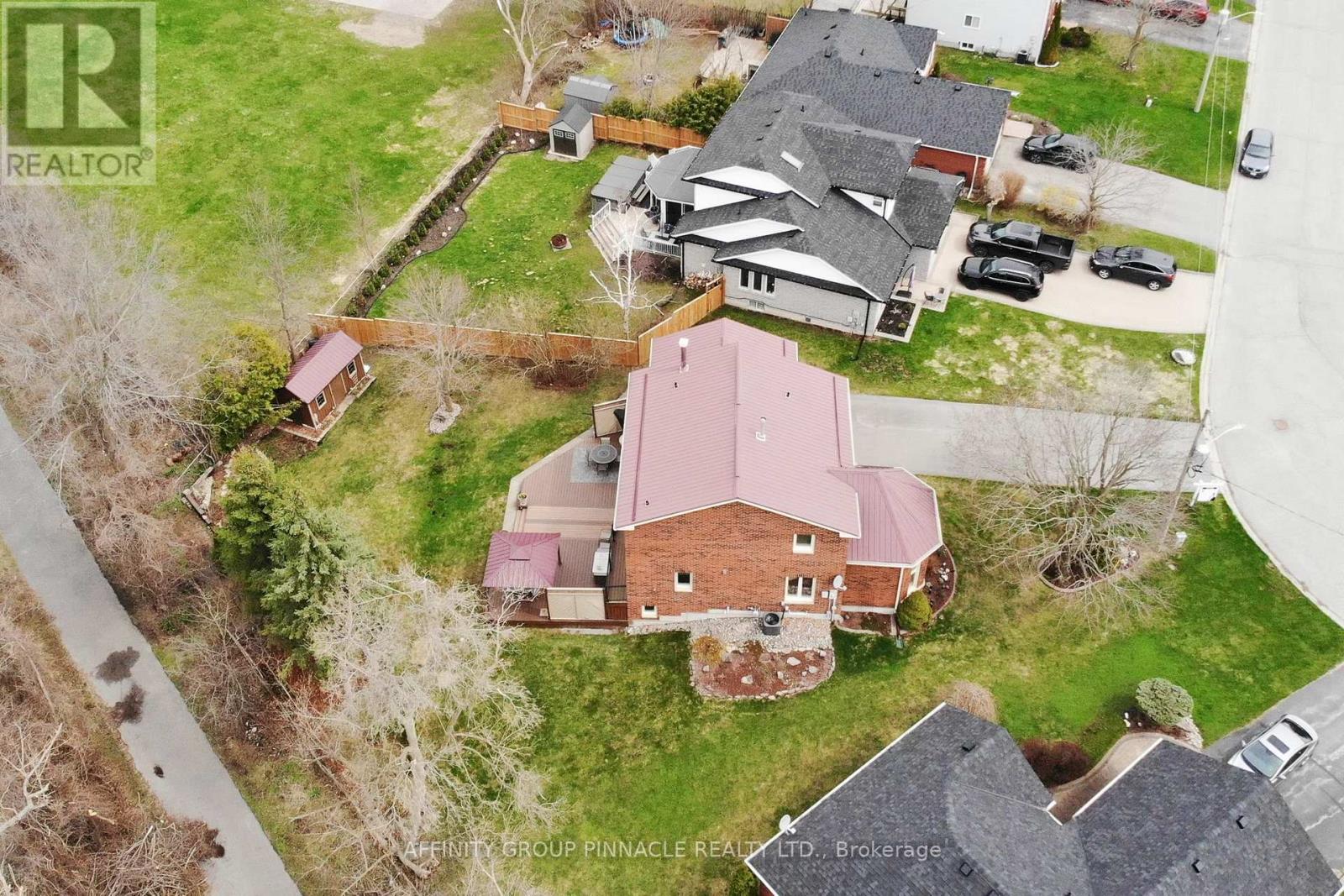 20 Olympia Court, Kawartha Lakes, Ontario  K9V 6C8 - Photo 49 - X12464076