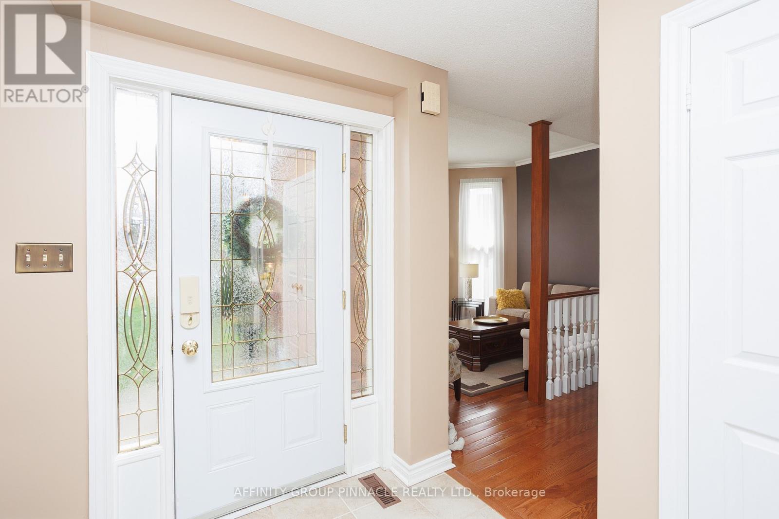 20 Olympia Court, Kawartha Lakes, Ontario  K9V 6C8 - Photo 5 - X12464076