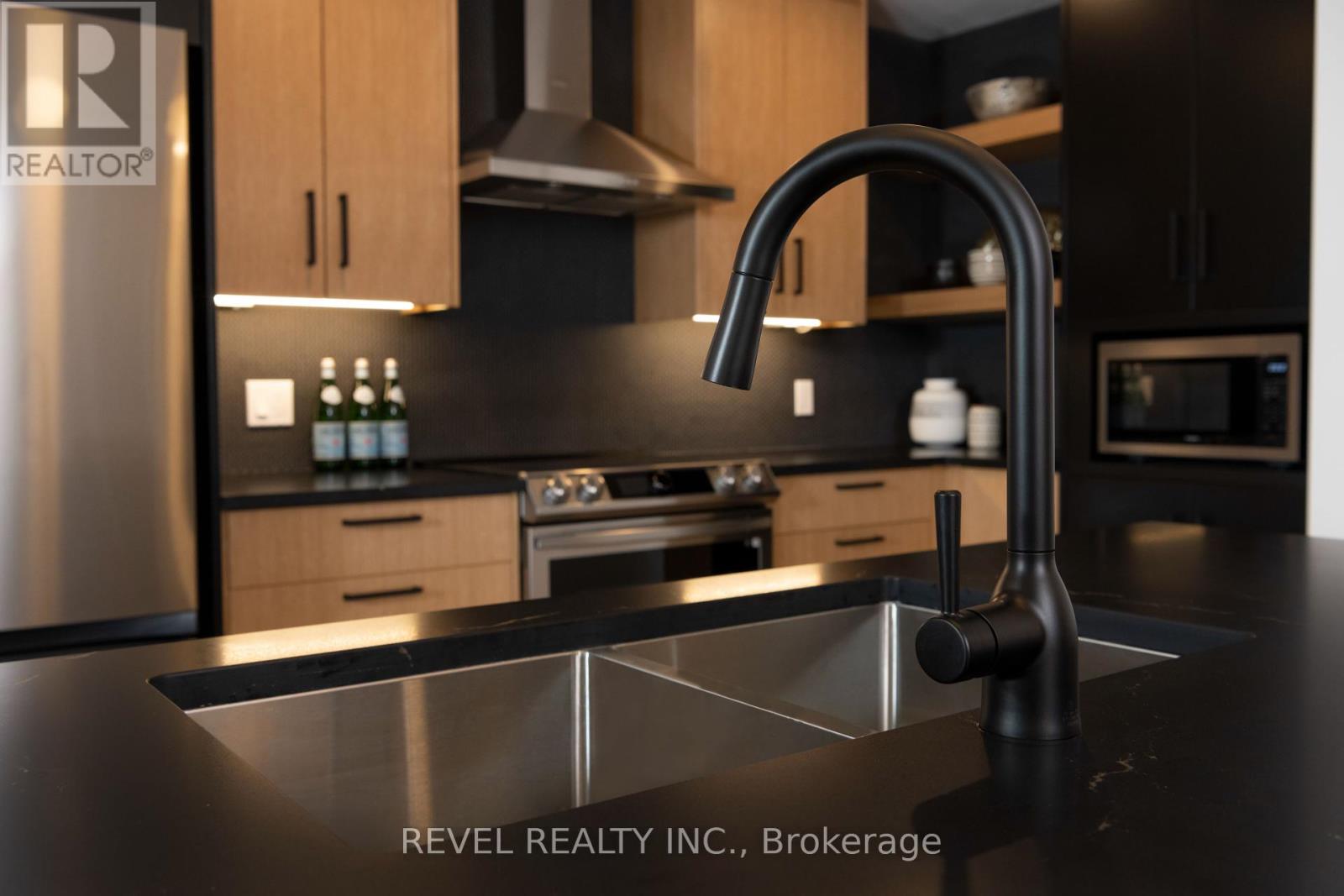 92 Elgin Street, Zorra, Ontario  N0J 1J0 - Photo 5 - X12420068