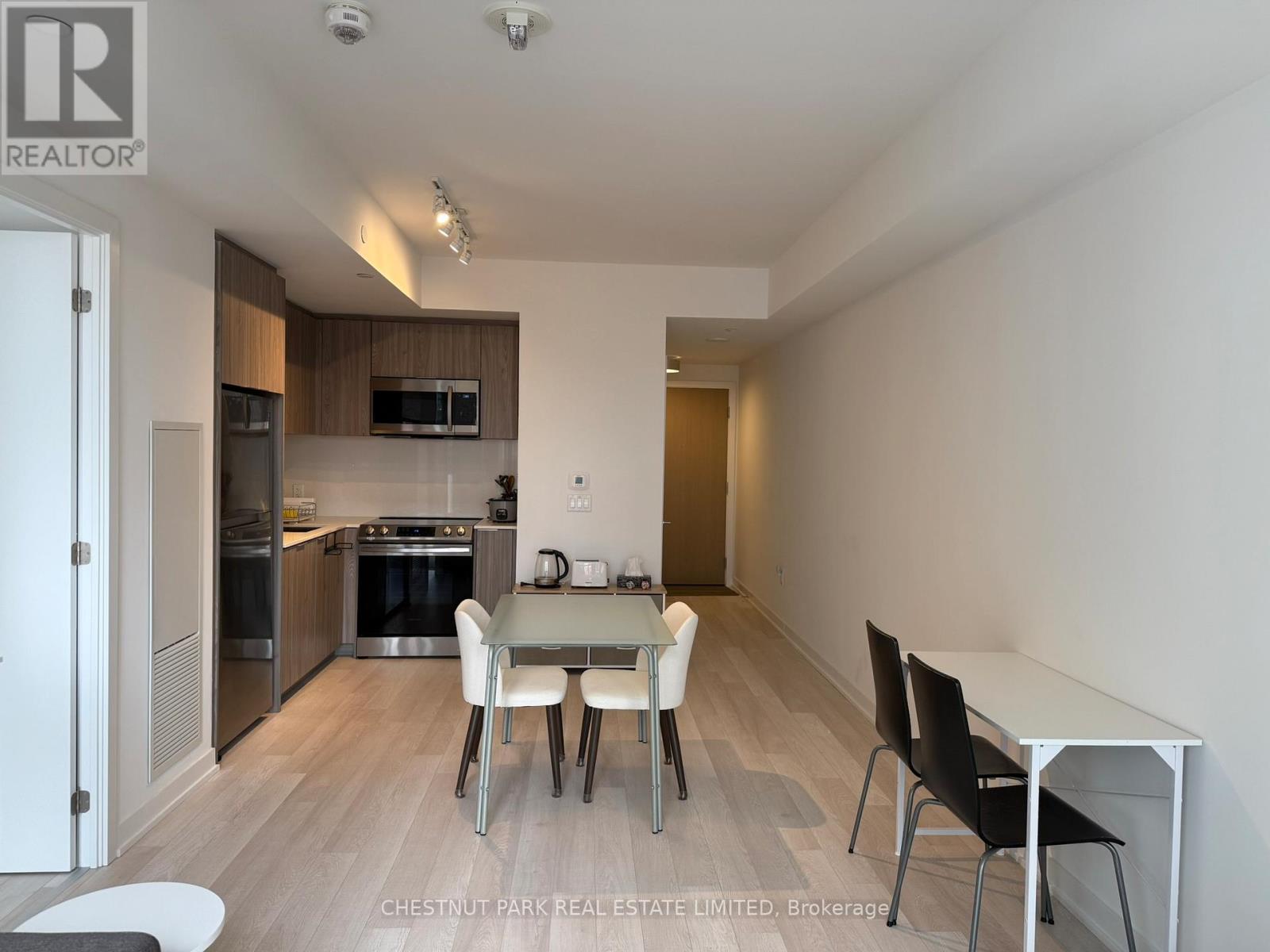 1202 - 357 King Street W, Toronto (Waterfront Communities), Ontario  M5V 1K1 - Photo 6 - C12453652