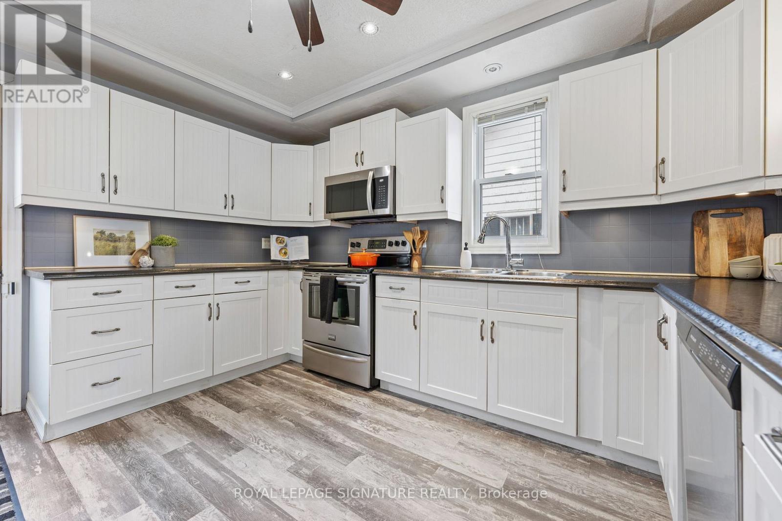 108 Nelson Street E, Norfolk, Ontario  N0A 1N0 - Photo 14 - X12463710
