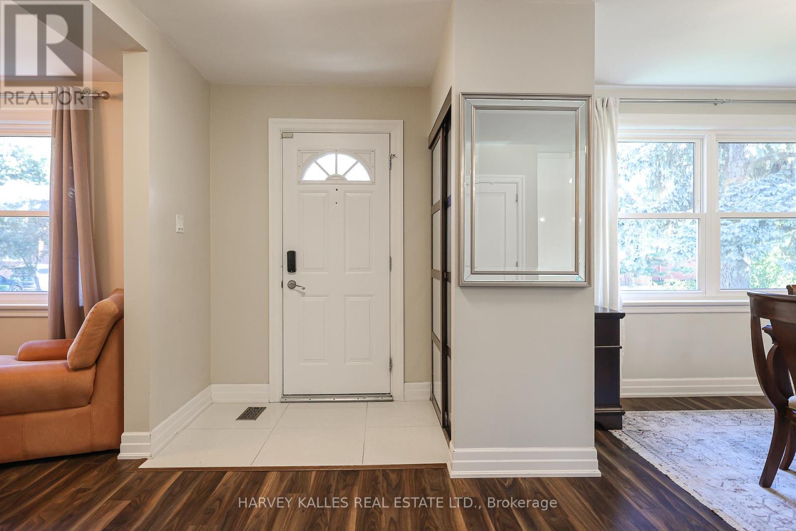 72 Craigmore Crescent, Toronto, Ontario  M2N 2Y7 - Photo 2 - C12462935