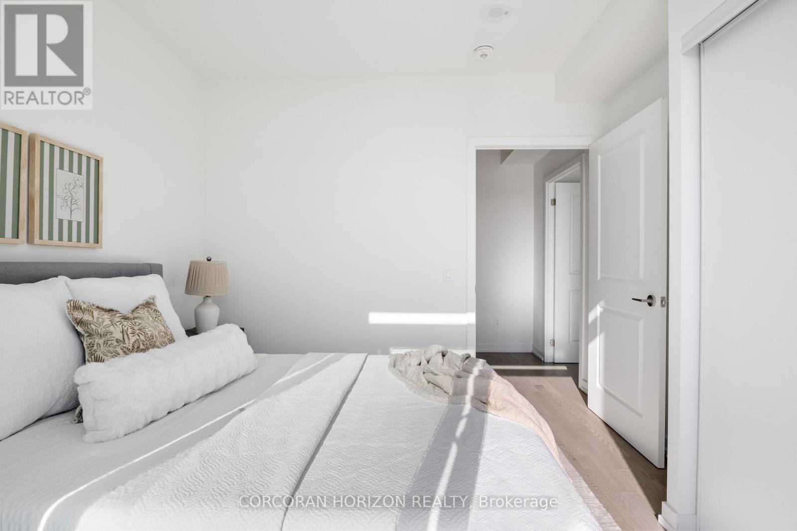 420 - 55 Duke Street W, Kitchener, Ontario  N2H 0C9 - Photo 13 - X12464019