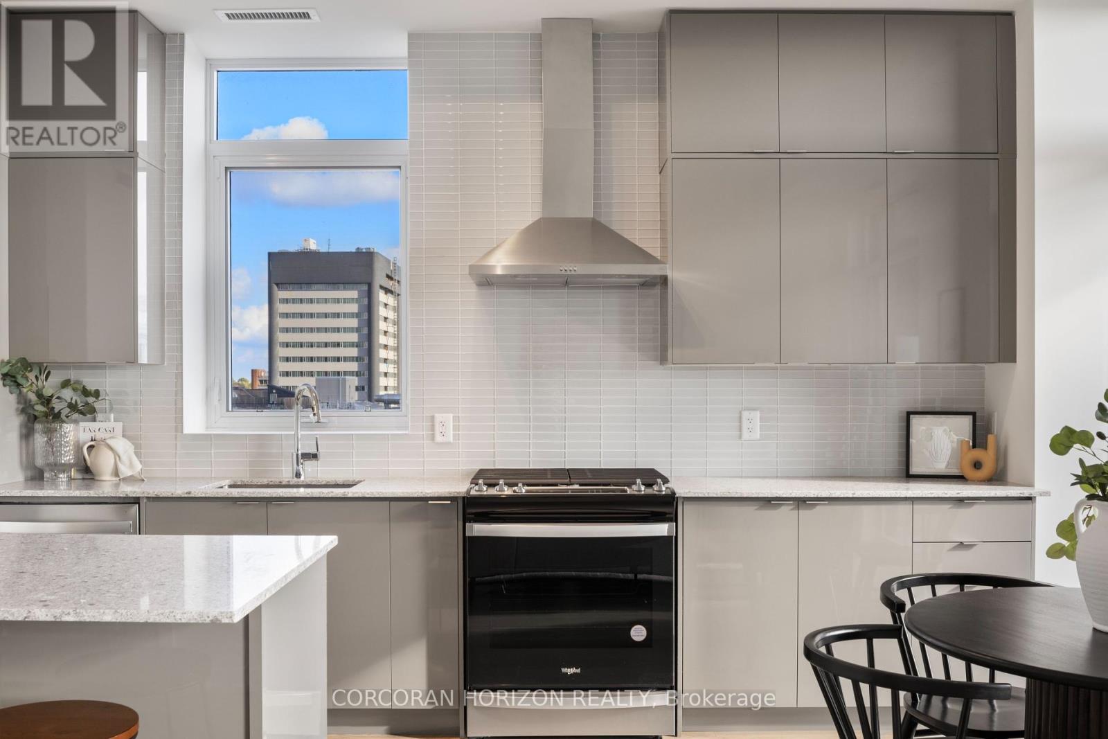 420 - 55 Duke Street W, Kitchener, Ontario  N2H 0C9 - Photo 8 - X12464019