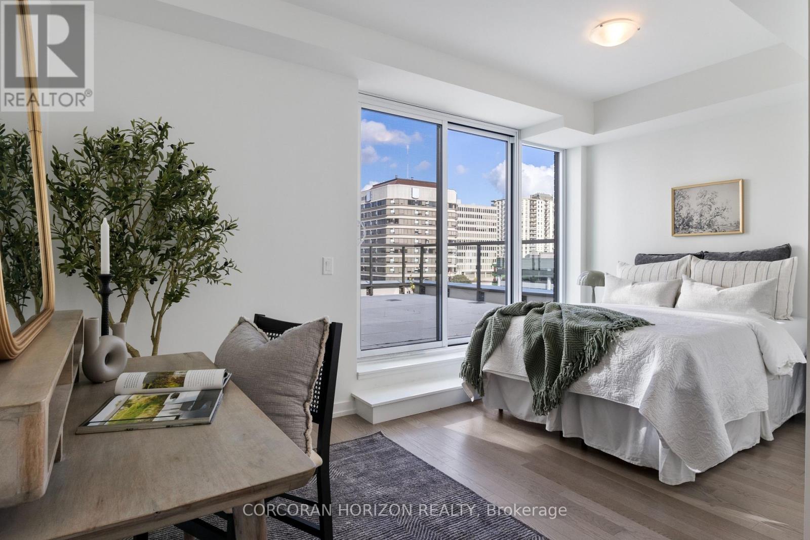 420 - 55 Duke Street W, Kitchener, Ontario  N2H 0C9 - Photo 9 - X12464019