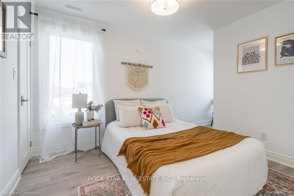 1 Edward Street, Hamilton, Ontario  L8L 2V2 - Photo 18 - X12464038
