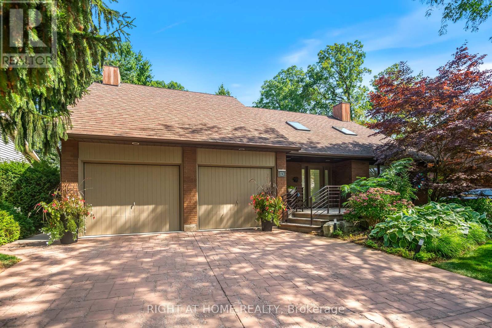 13 OAK DRIVE, Niagara-on-the-Lake, Ontario