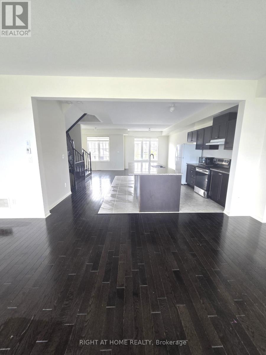 18 Hartney Drive, Richmond Hill, Ontario  L4S 0J8 - Photo 3 - N12461573