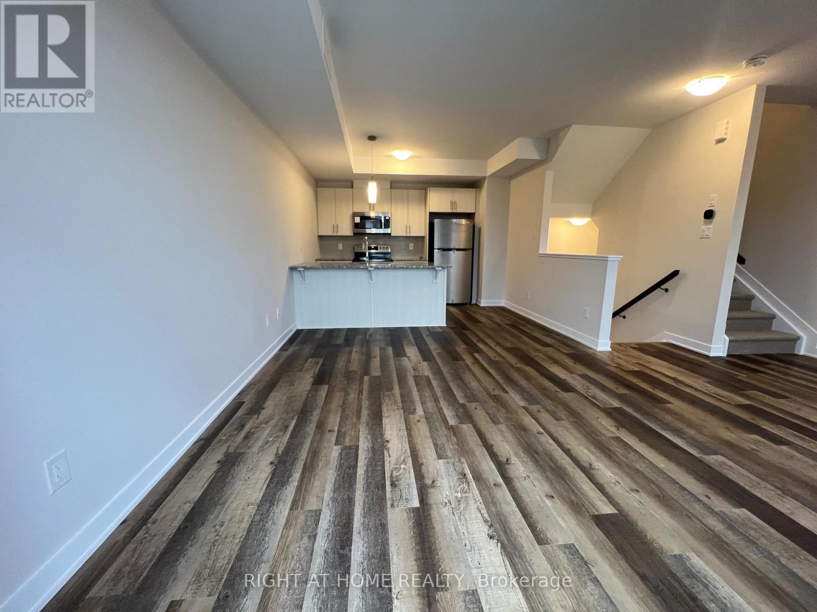 204 Tussock Private, Ottawa, Ontario  K1S 0M8 - Photo 7 - X12464167