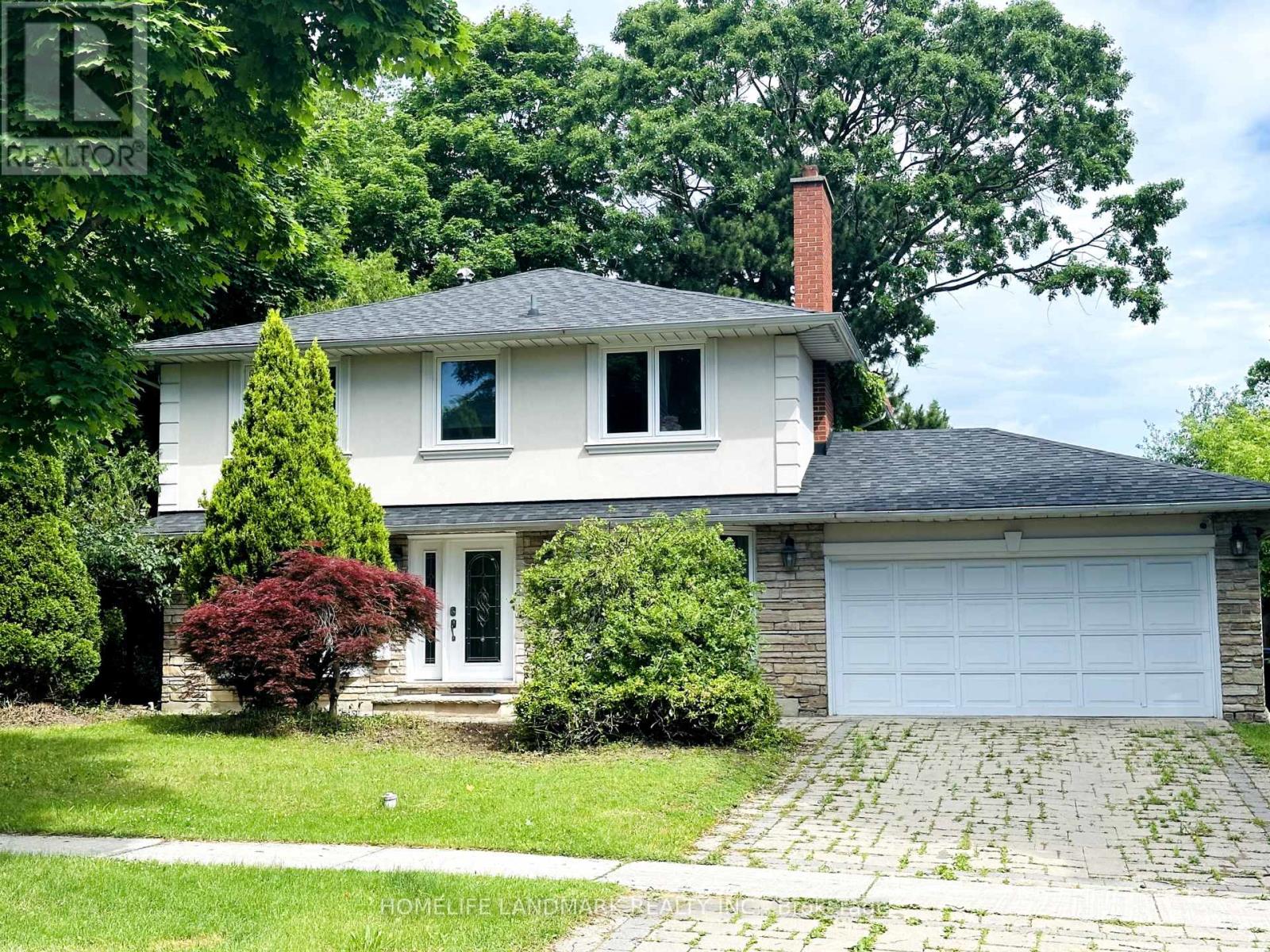 125 Bannatyne Drive, Toronto, Ontario  M2L 2P5 - Photo 1 - C12461322