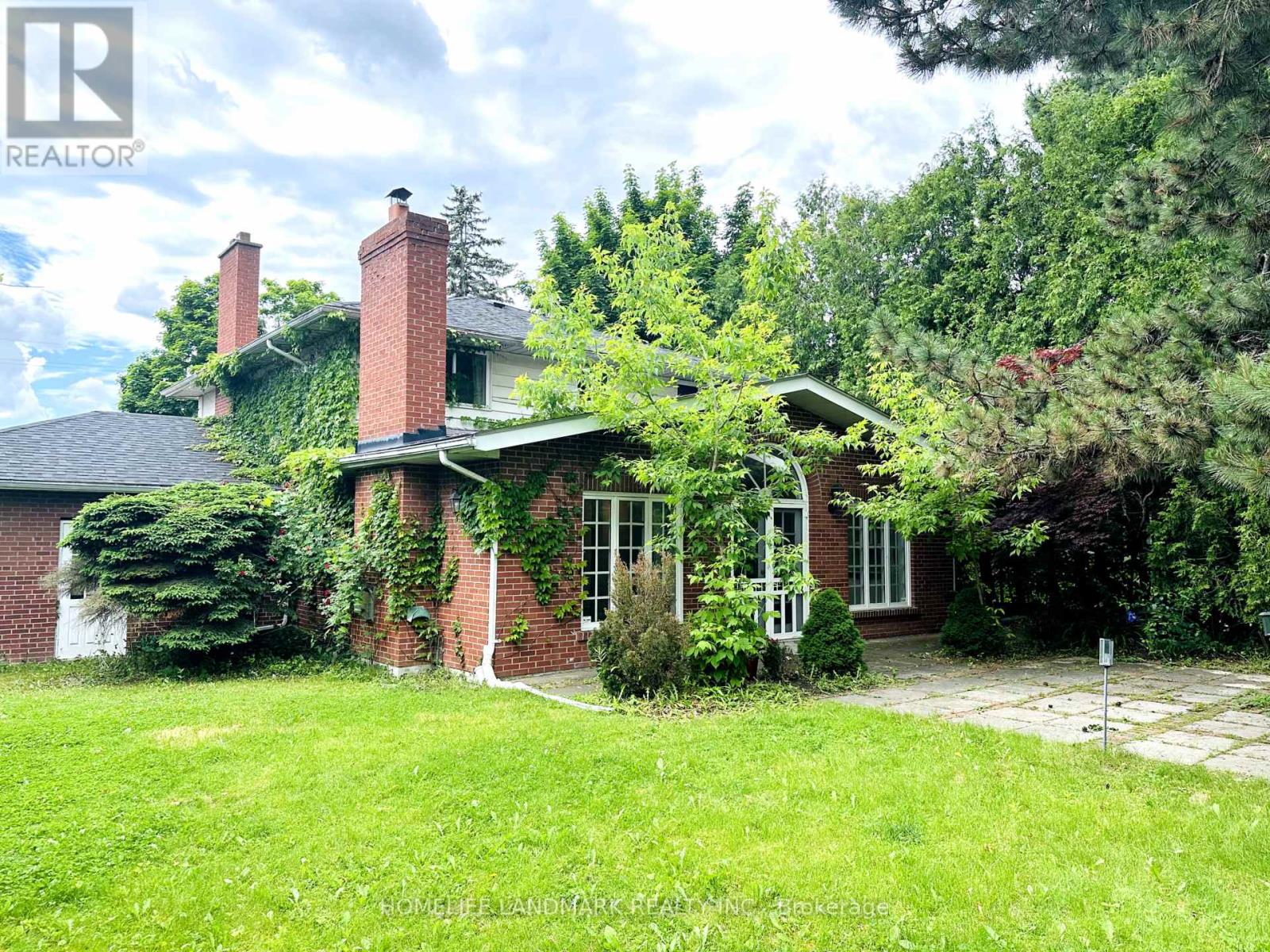 125 Bannatyne Drive, Toronto, Ontario  M2L 2P5 - Photo 34 - C12461322