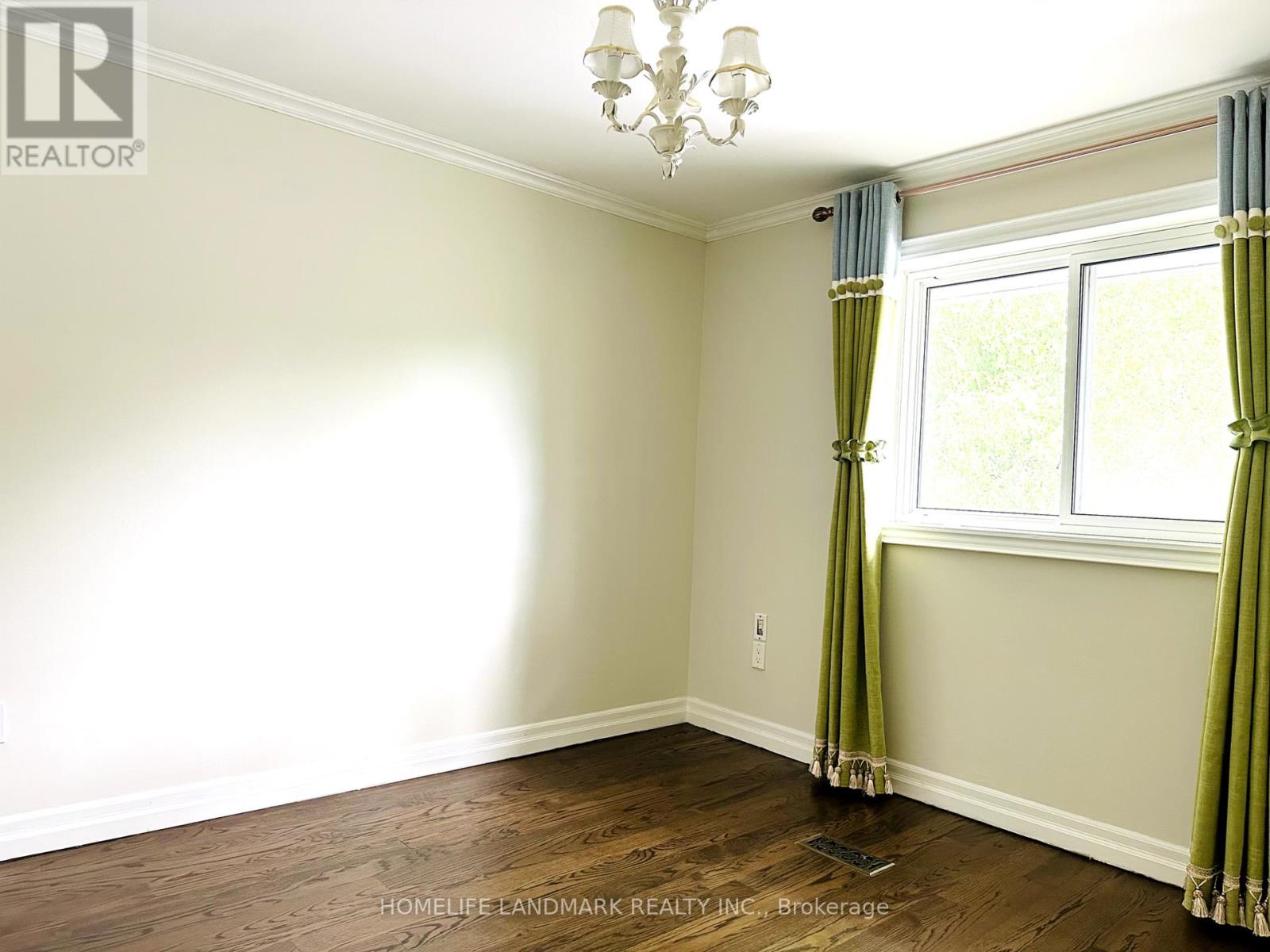 125 Bannatyne Drive, Toronto, Ontario  M2L 2P5 - Photo 28 - C12461322