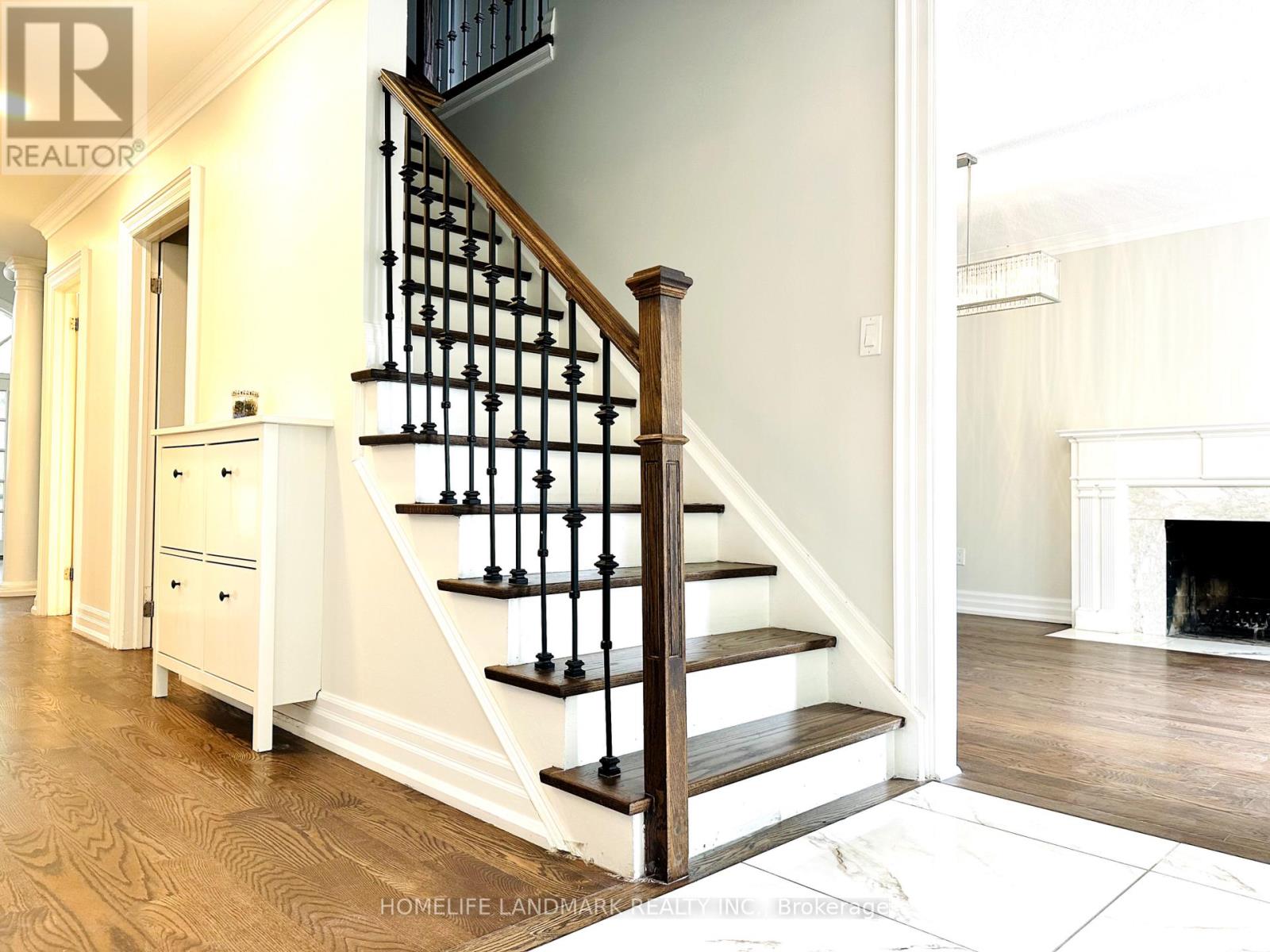 125 Bannatyne Drive, Toronto, Ontario  M2L 2P5 - Photo 29 - C12461322