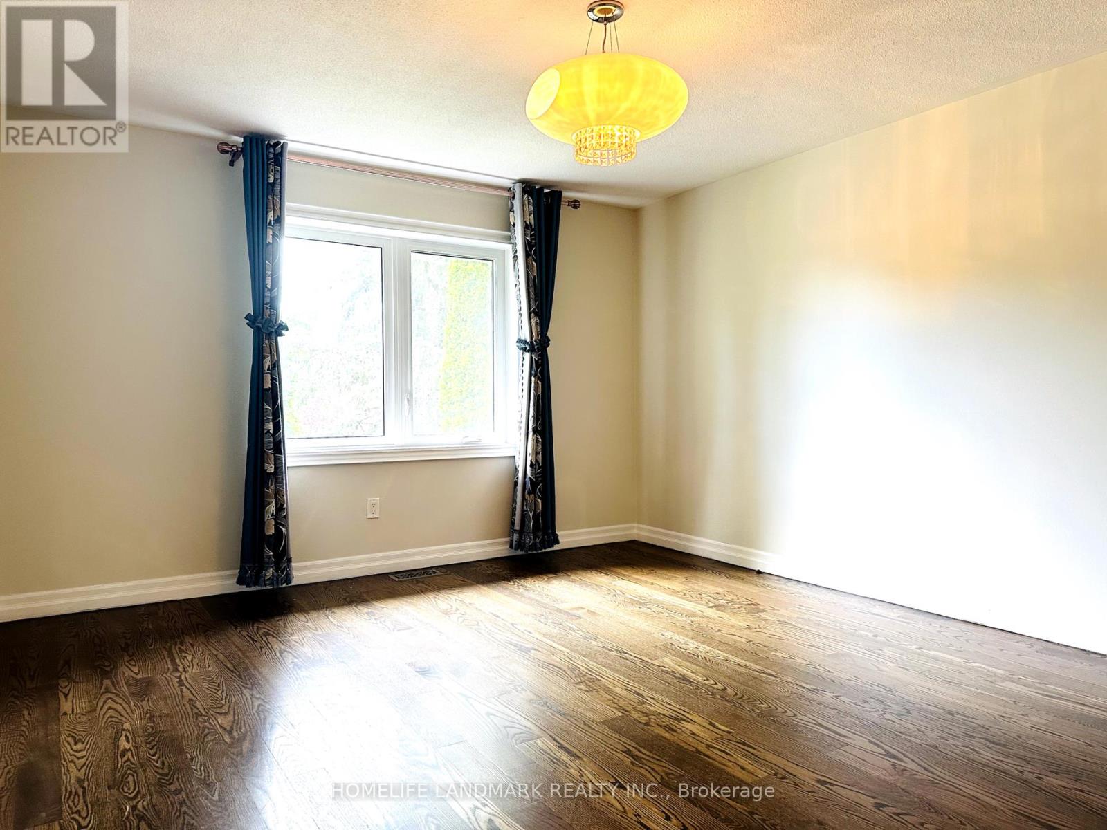 125 Bannatyne Drive, Toronto, Ontario  M2L 2P5 - Photo 26 - C12461322