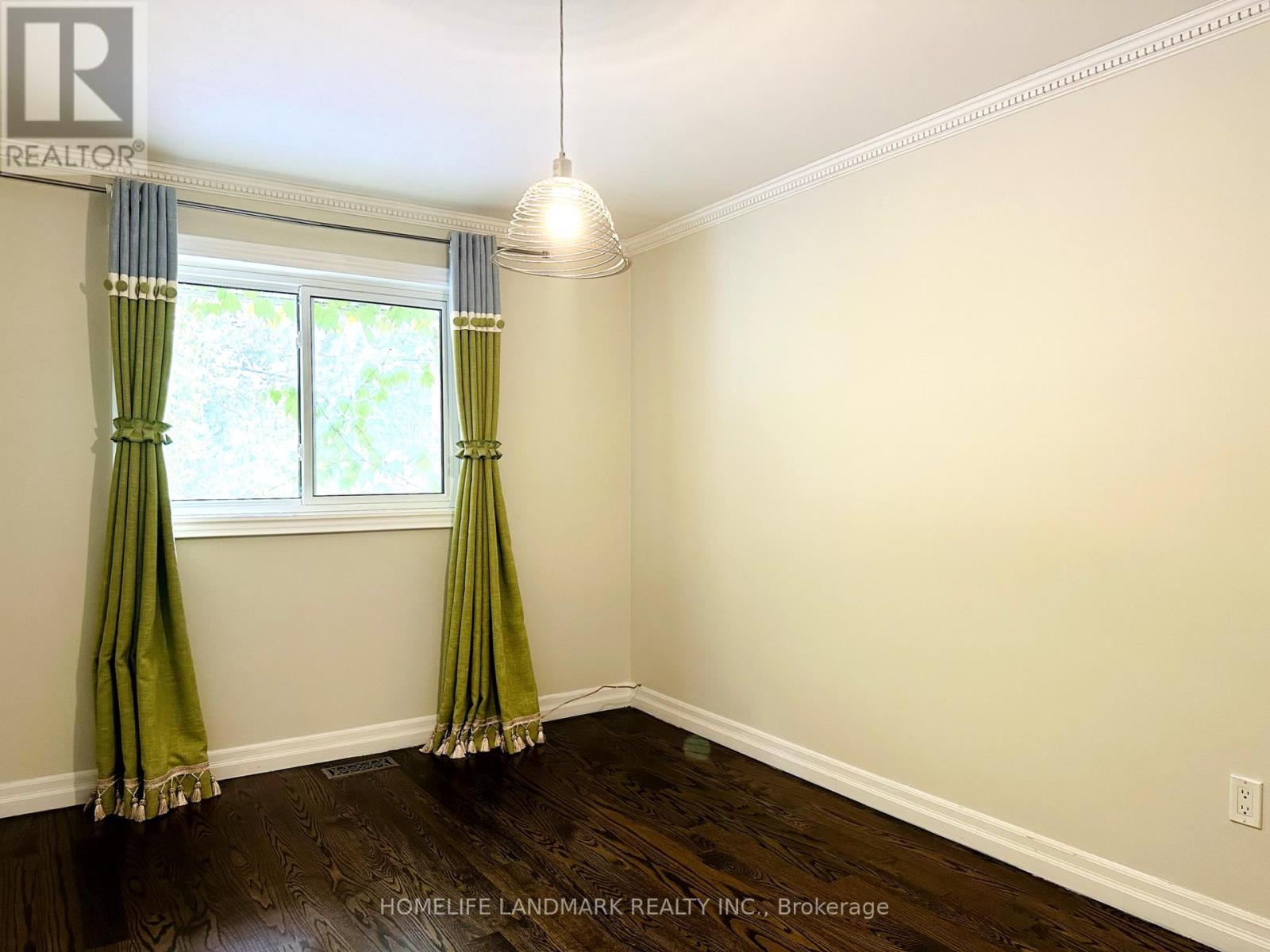 125 Bannatyne Drive, Toronto, Ontario  M2L 2P5 - Photo 23 - C12461322