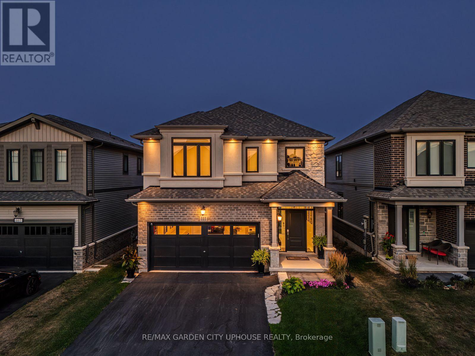 111 Starfire Crescent, Hamilton, Ontario  L8E 0K9 - Photo 1 - X12464168