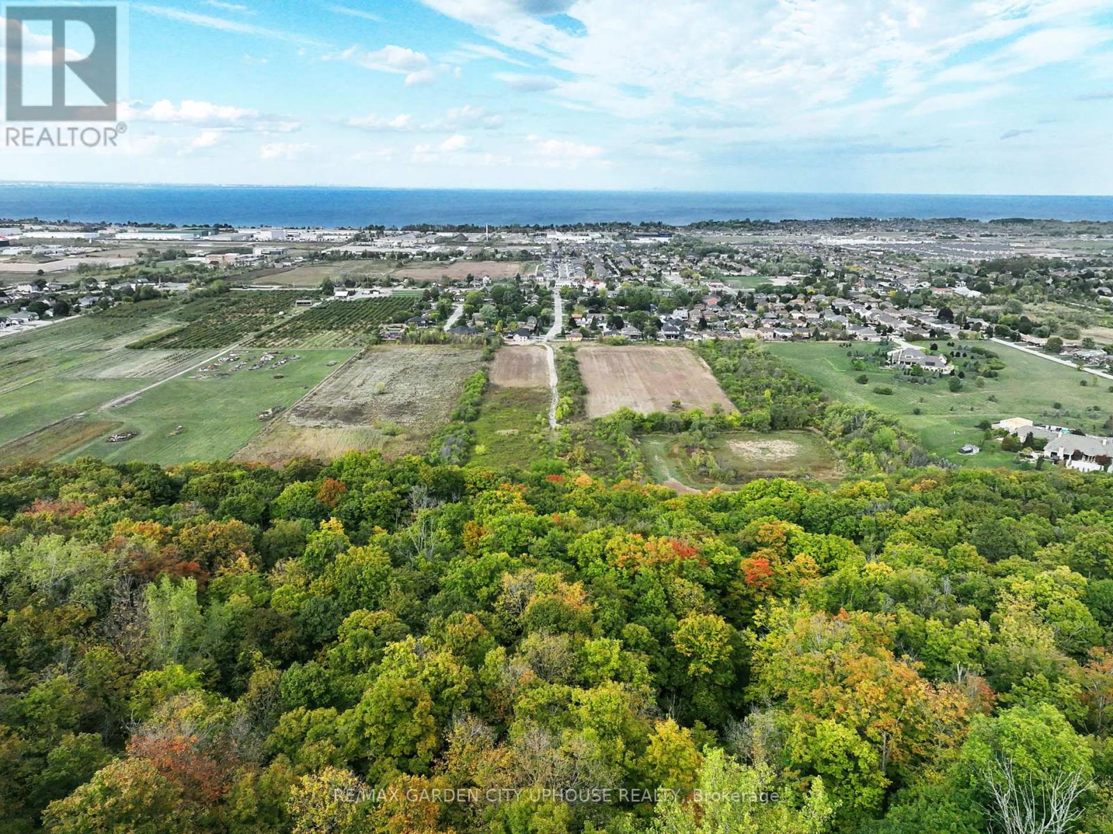 111 Starfire Crescent, Hamilton, Ontario  L8E 0K9 - Photo 21 - X12464168