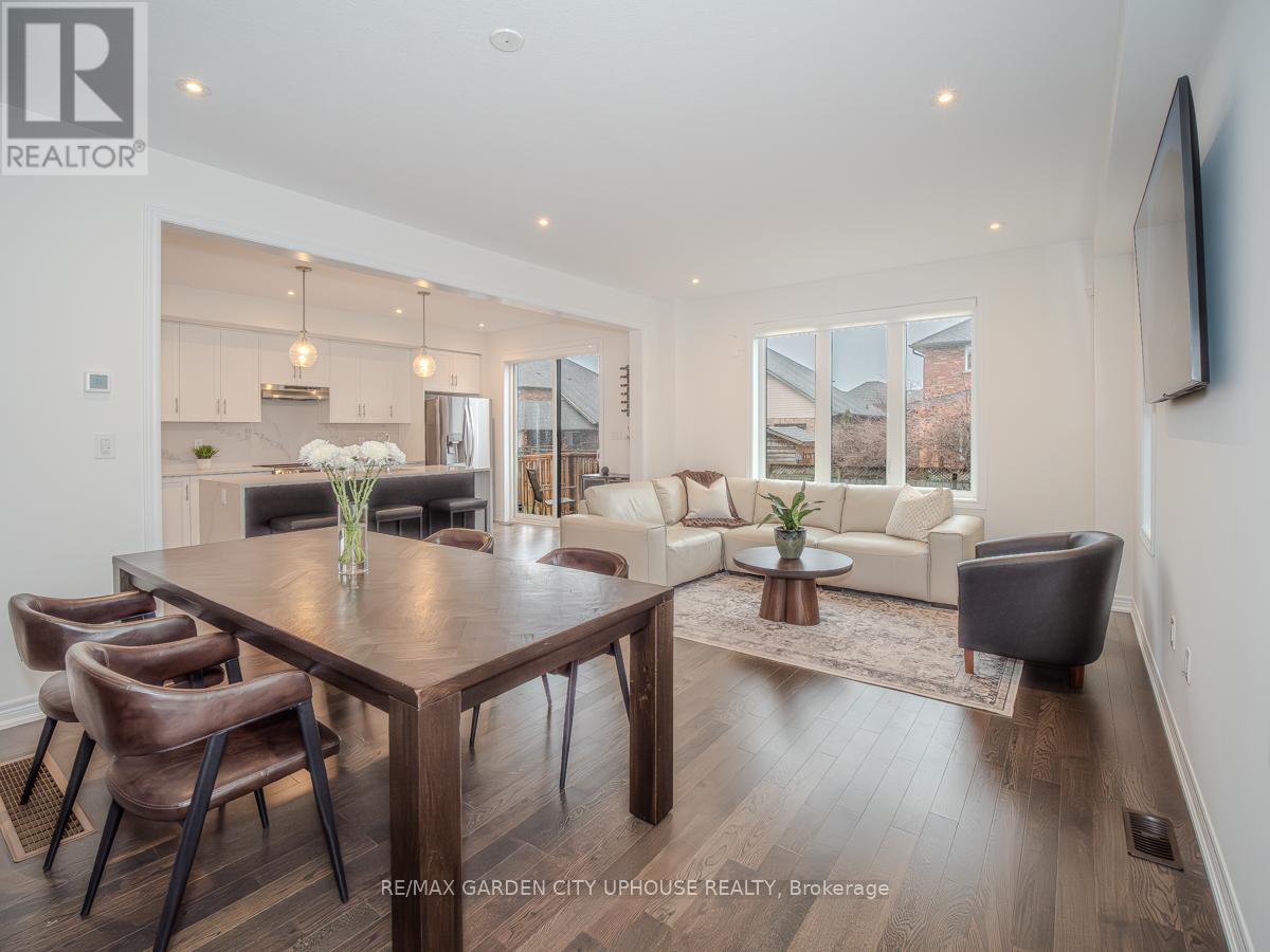 111 Starfire Crescent, Hamilton, Ontario  L8E 0K9 - Photo 4 - X12464168