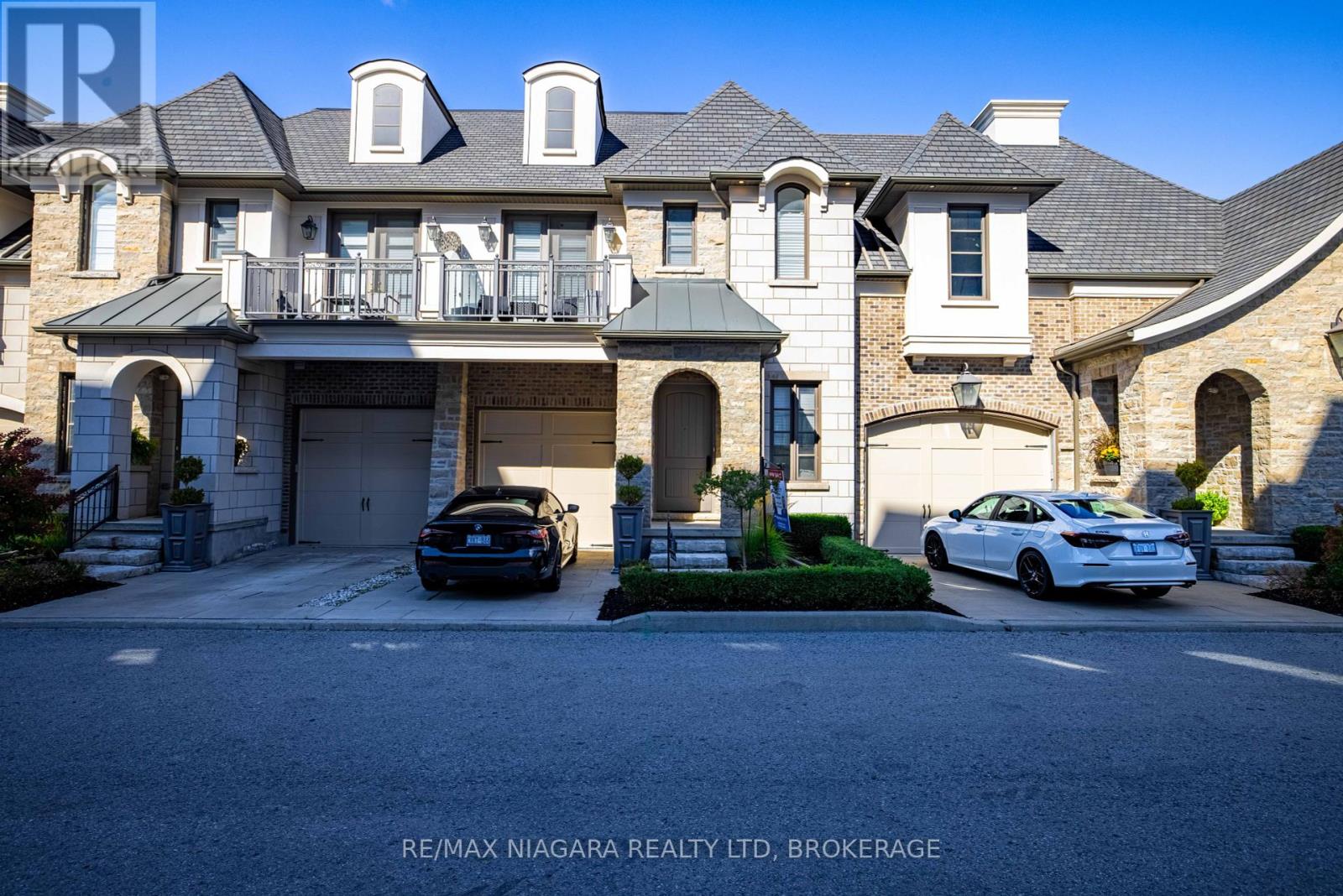 15 ARBOURVALE COMMON, st. catharines (glendale/glenridge), Ontario