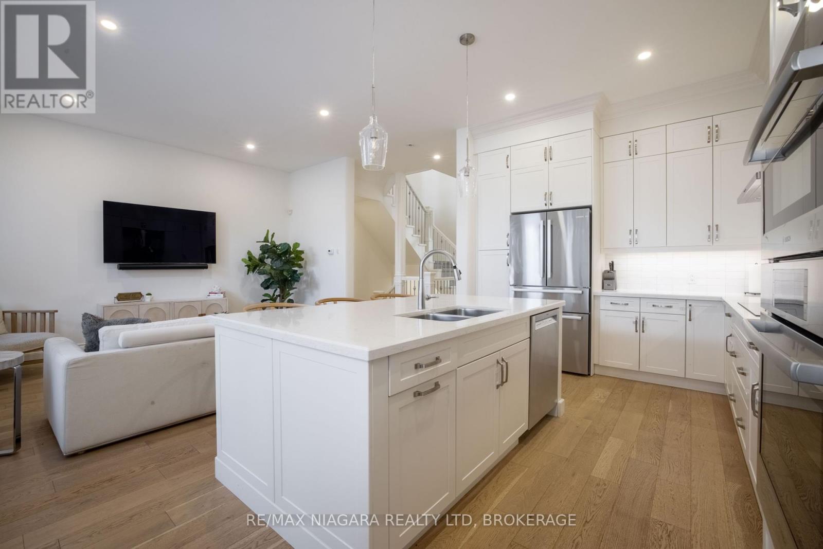 15 Arbourvale Common, St. Catharines (Glendale/glenridge), Ontario  L2T 4C5 - Photo 17 - X12464172