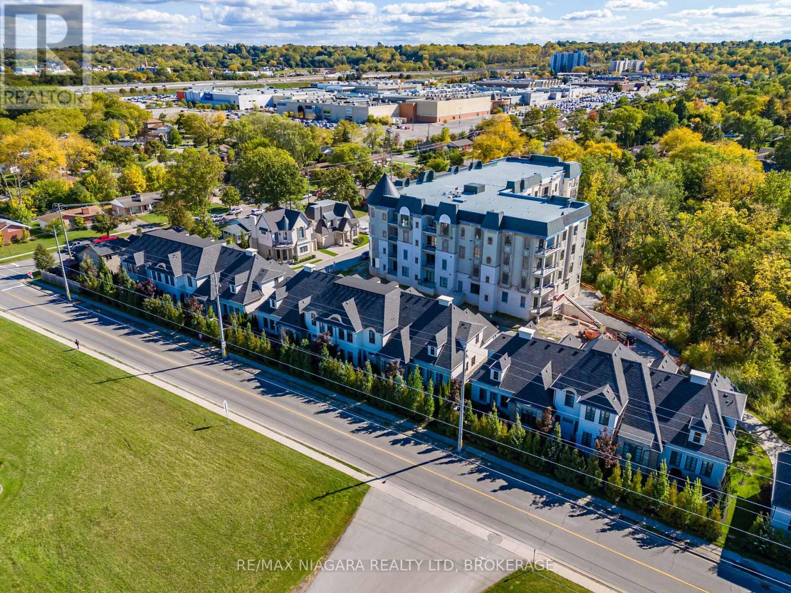 15 Arbourvale Common, St. Catharines (Glendale/glenridge), Ontario  L2T 4C5 - Photo 5 - X12464172