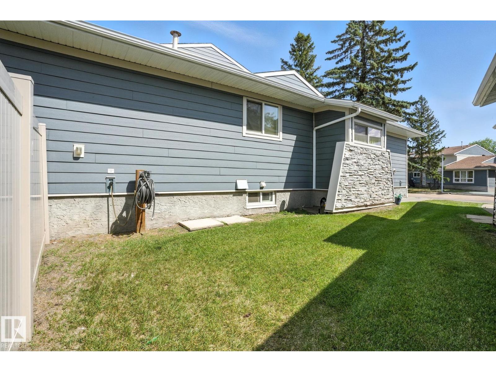 9963 171 Ave Nw, Edmonton, Alberta  T5X 4X2 - Photo 5 - E4462191