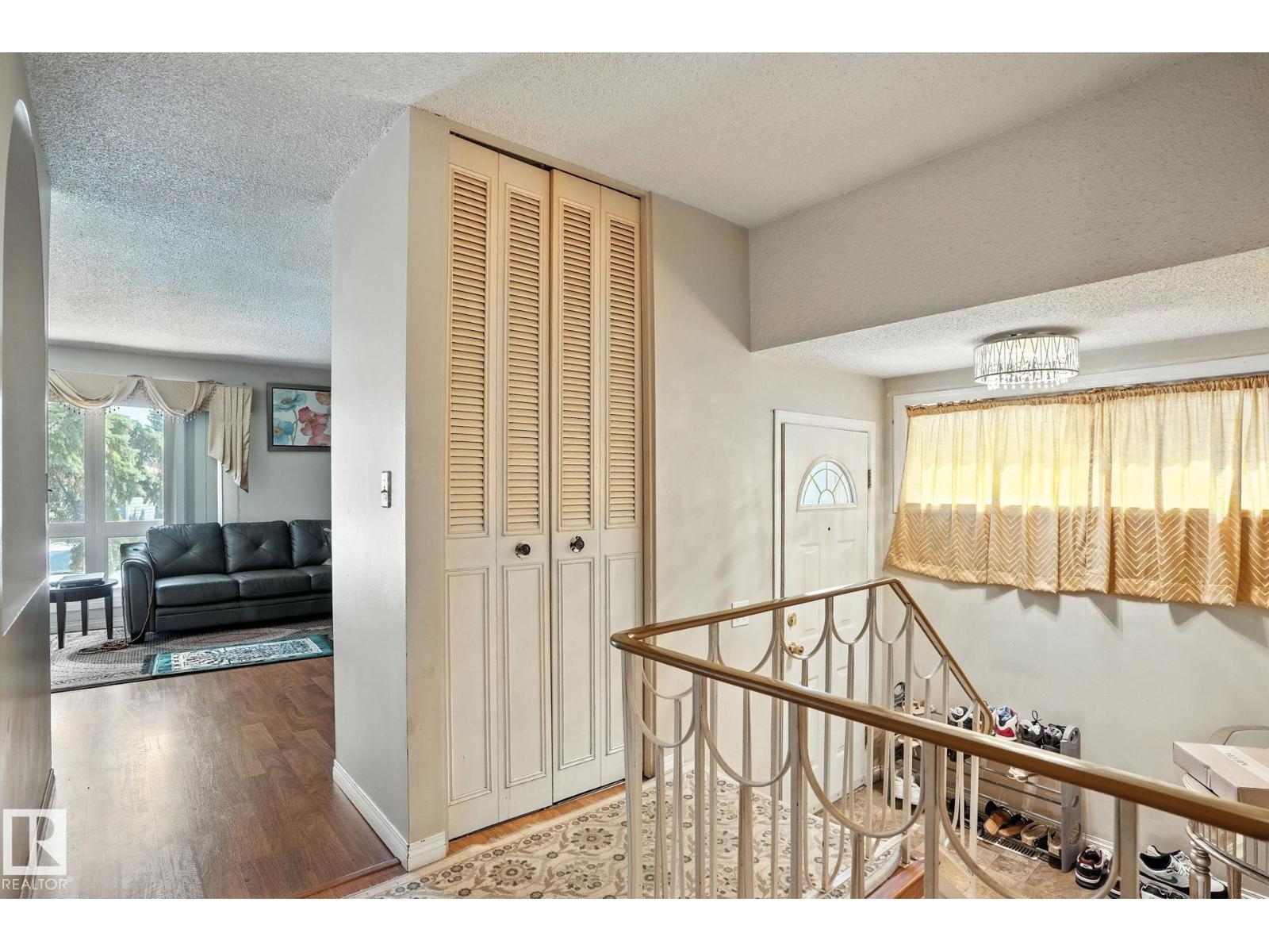 9963 171 Ave Nw, Edmonton, Alberta  T5X 4X2 - Photo 7 - E4462191