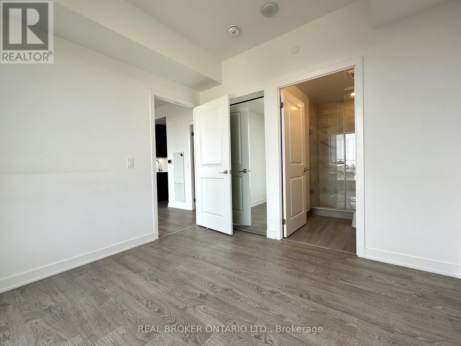 409 - 120 Eagle Rock Way, Vaughan, Ontario  L6A 5C2 - Photo 12 - N12453730