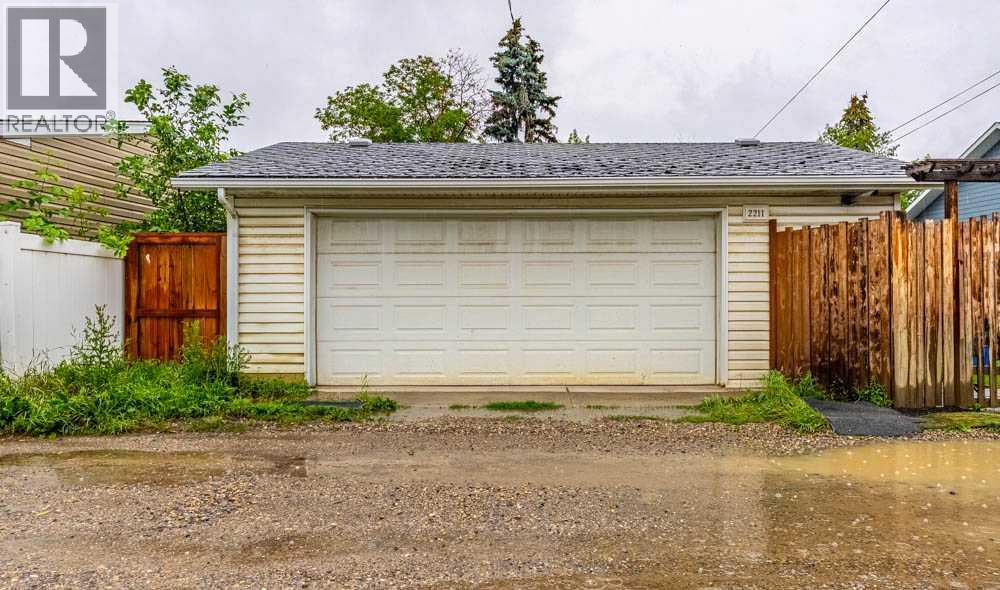 2211 Halifax Crescent Nw, Calgary, Alberta  T2M 4E1 - Photo 31 - A2242702