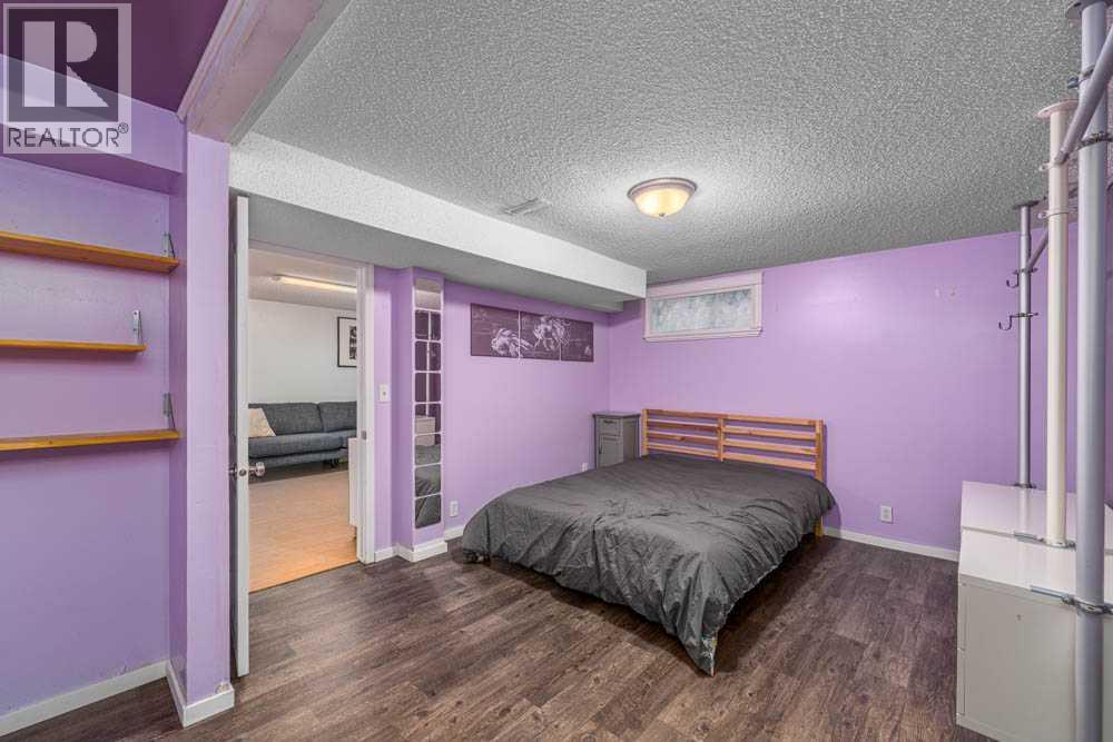 2211 Halifax Crescent Nw, Calgary, Alberta  T2M 4E1 - Photo 22 - A2242702