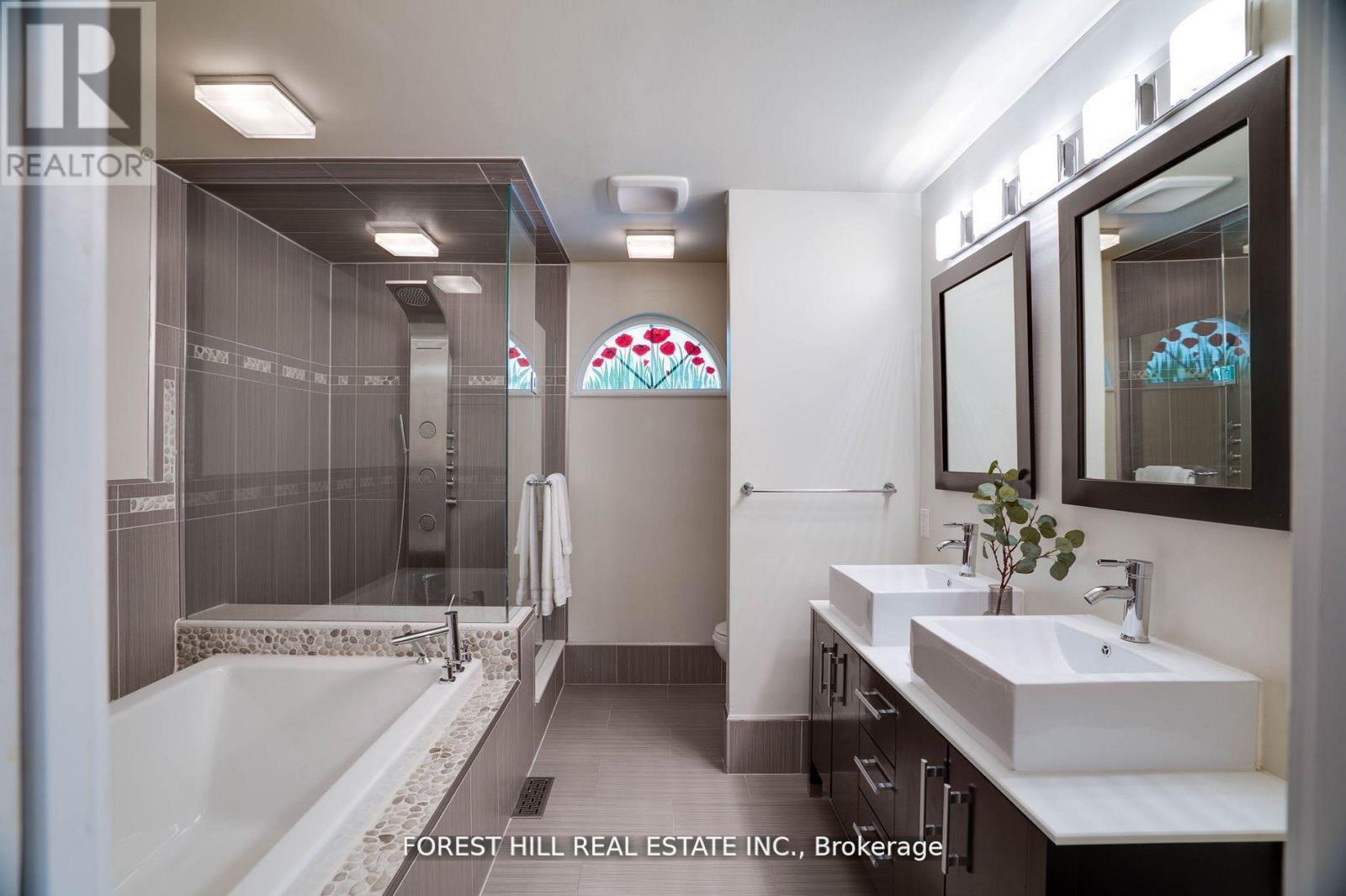 244 Waterloo Avenue, Toronto, Ontario  M3H 3Z4 - Photo 12 - C12464080
