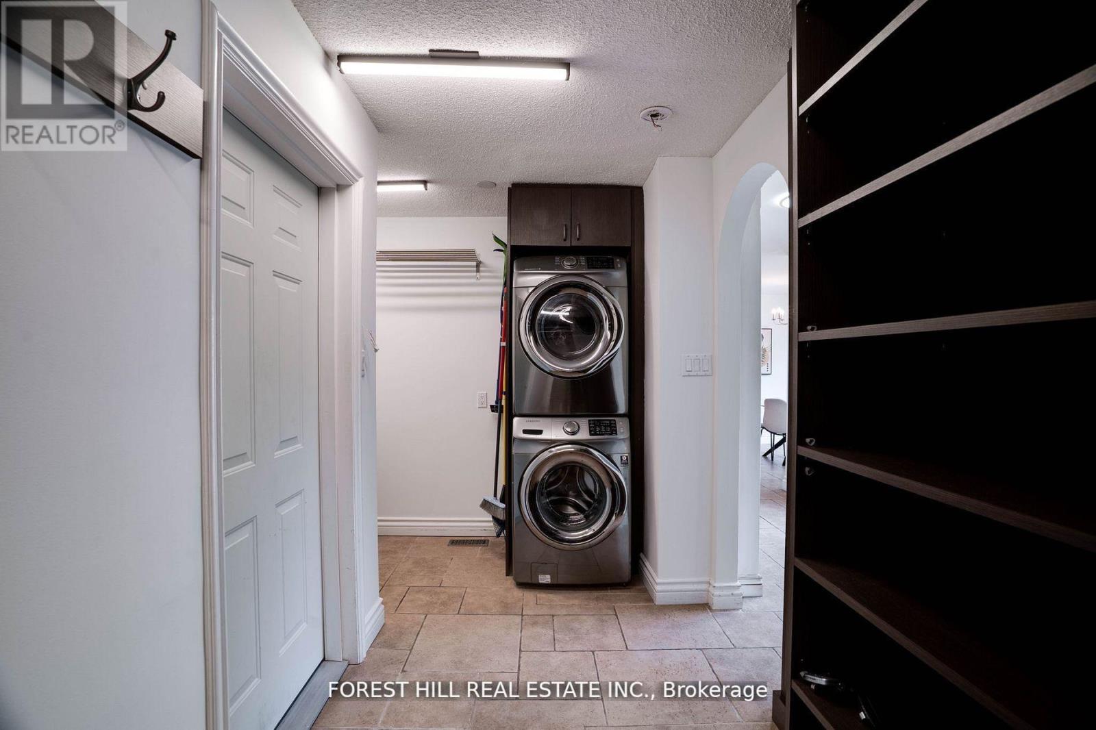 244 Waterloo Avenue, Toronto, Ontario  M3H 3Z4 - Photo 6 - C12464080