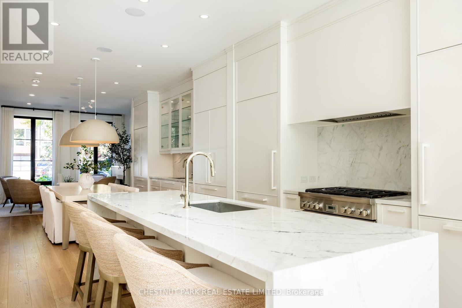 229 Sheldrake Boulevard, Toronto, Ontario  M4P 2B1 - Photo 8 - C12464107