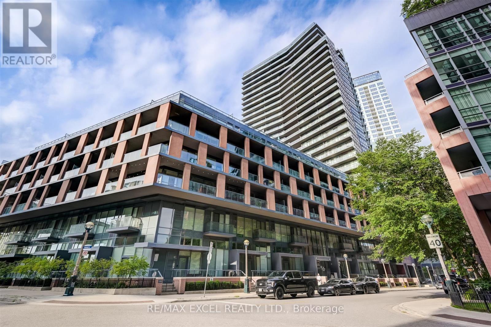 1703 - 20 BRUYERES MEWS, Toronto, Ontario