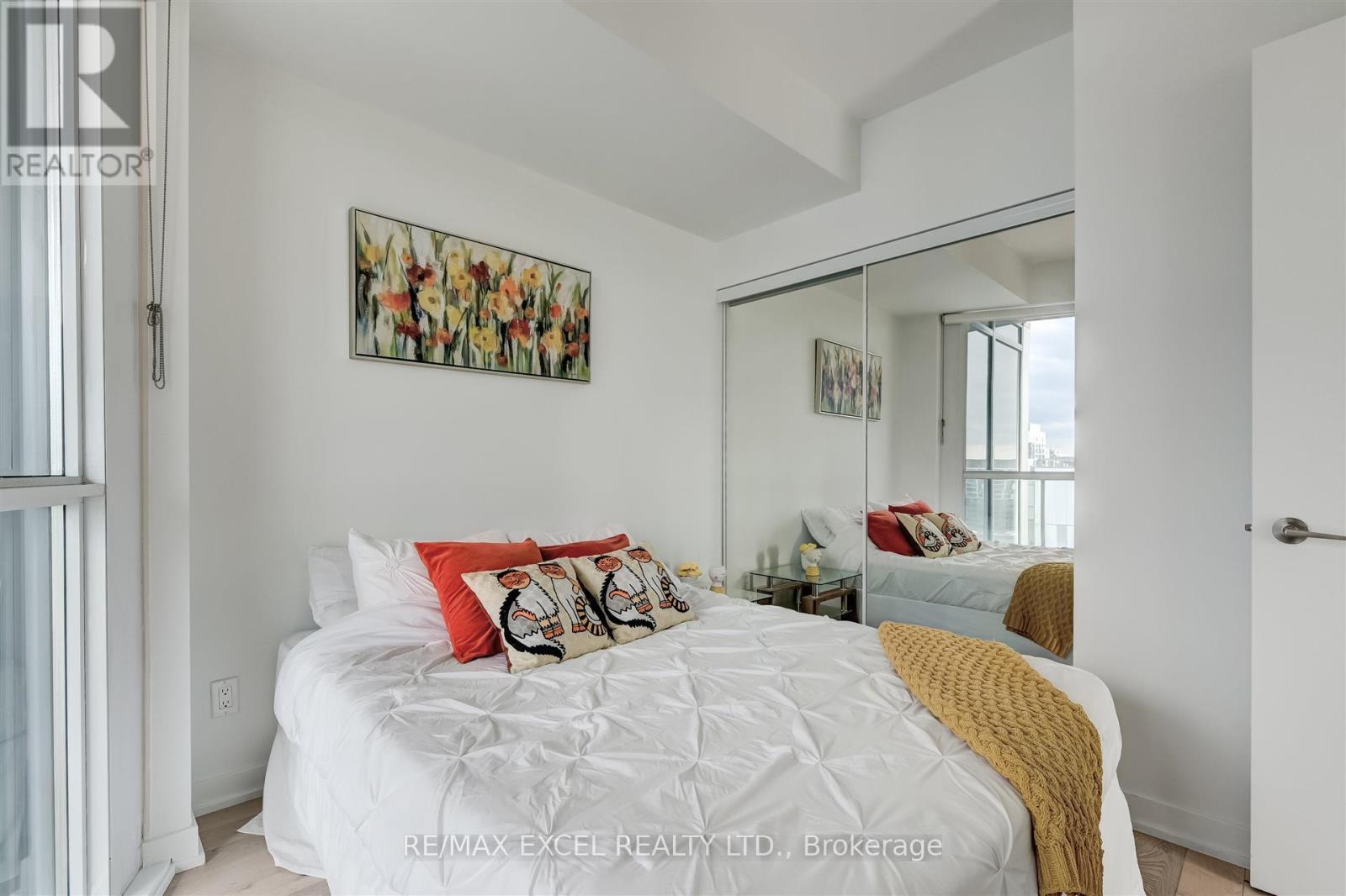 1703 - 20 Bruyeres Mews, Toronto, Ontario  M5V 0G8 - Photo 16 - C12464113
