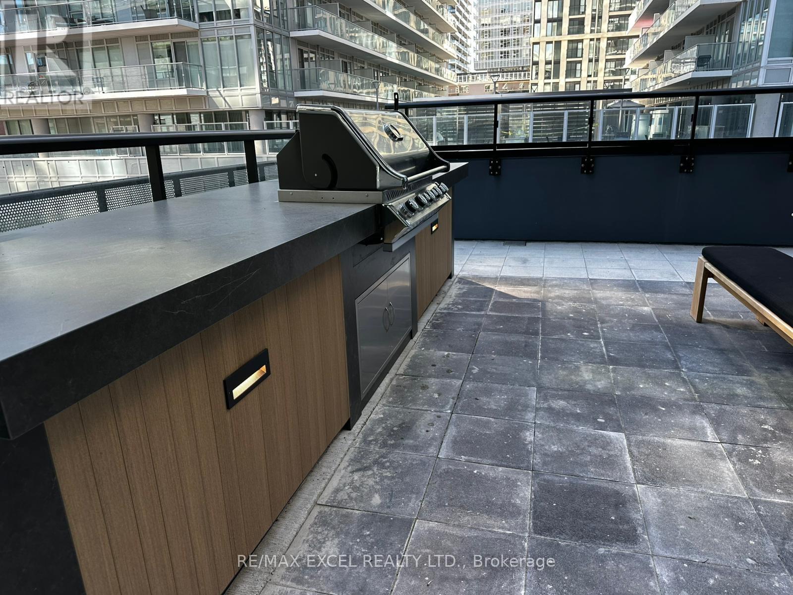 117 Broadway Avenue, Toronto, Ontario  M4P 1V4 - Photo 8 - C12464164