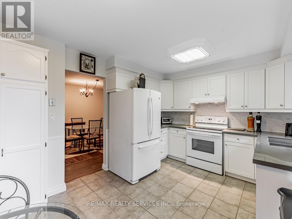 410 Sunset Boulevard, Clarington, Ontario  L1B 1C8 - Photo 8 - E12464104