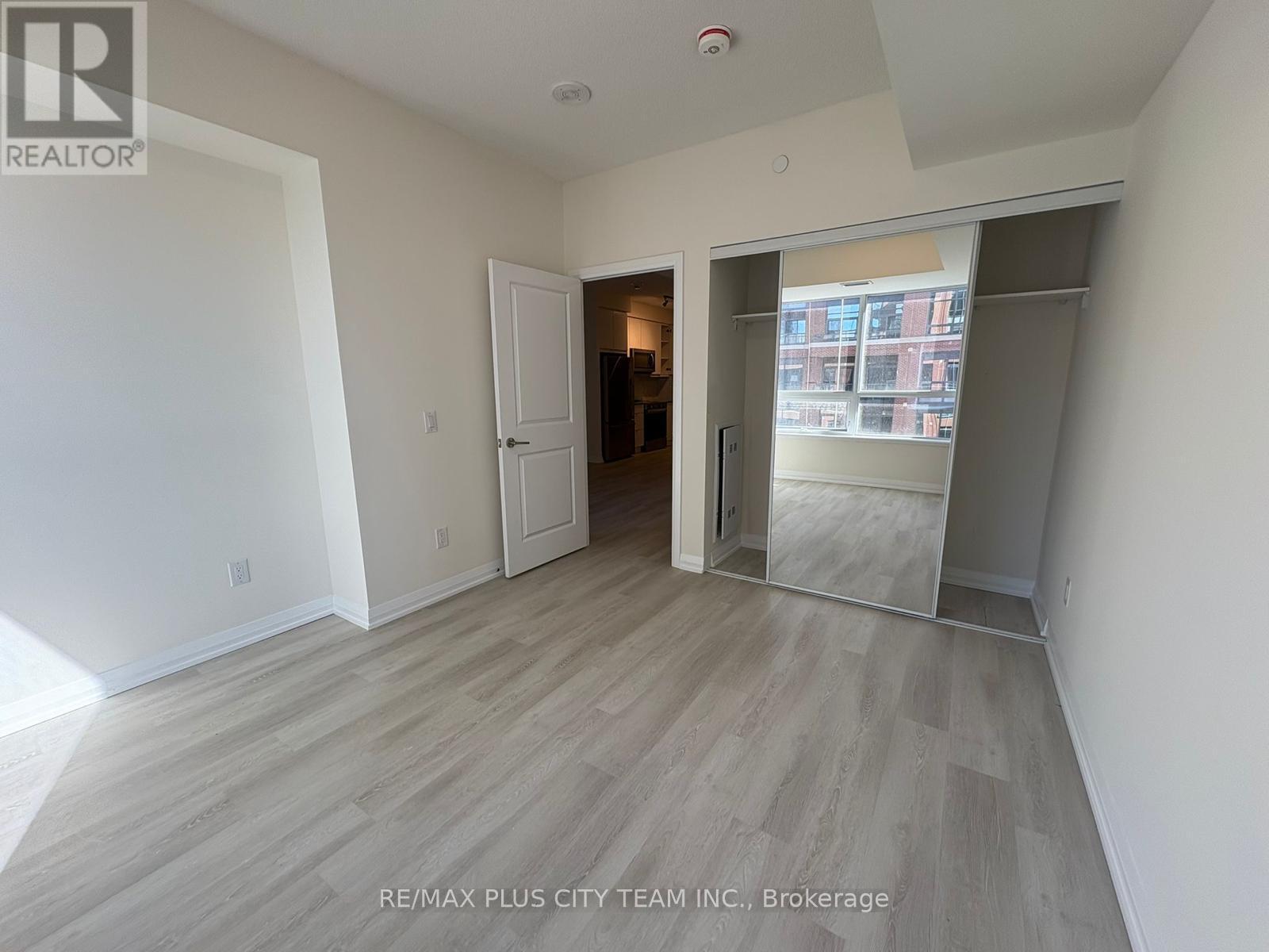 827 - 3260 Sheppard Avenue E, Toronto, Ontario  M1T 3K3 - Photo 10 - E12464140