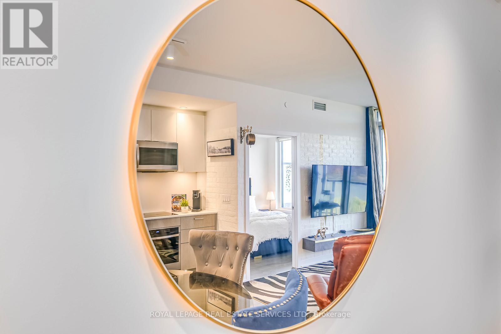 1805 - 1926 Lake Shore Boulevard W, Toronto, Ontario  M6S 1A1 - Photo 9 - W12460191